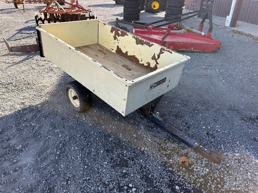 AGRI-FAB 5'x3' LAWN CART