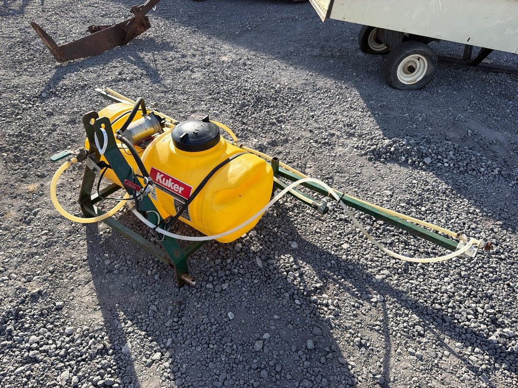 KUKER 15 GAL 3PT SPRAYER