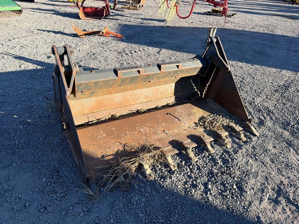 MELROE 60" 4IN1 TOOTH BUCKET