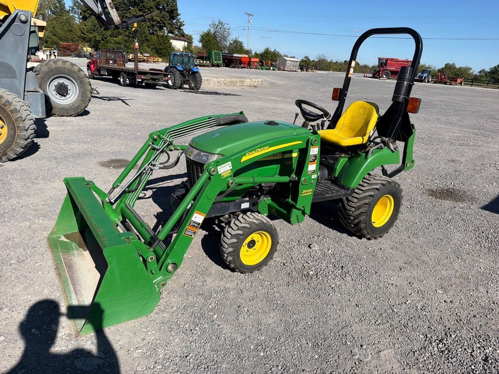 JOHN DEERE 2305 TRACTOR W/LOADER