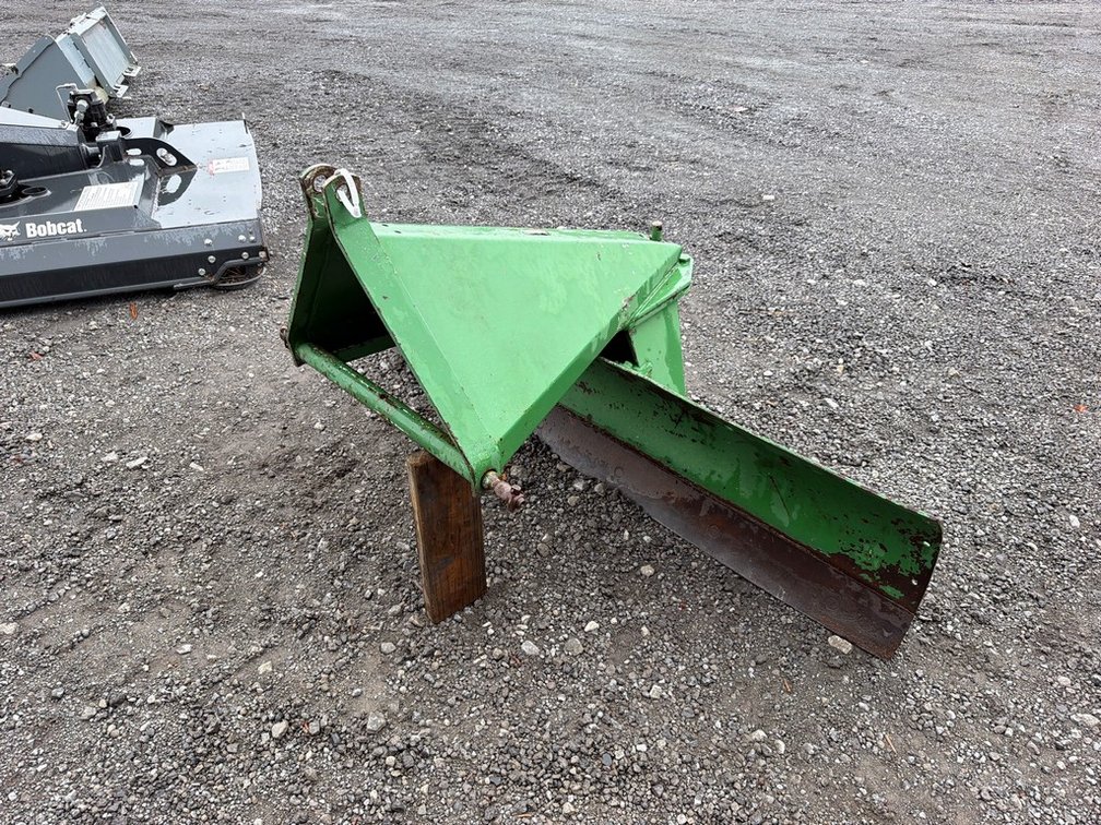 JOHN DEERE 6' GRADER BLADE