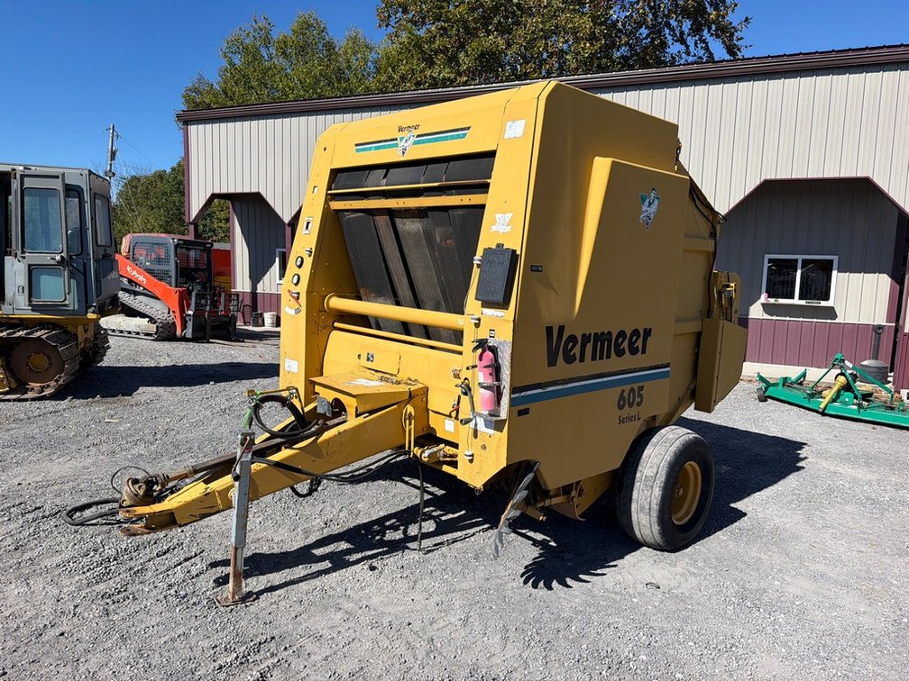 VERMEER 605L RD BALER