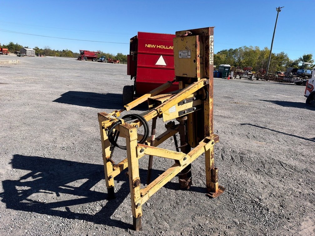 BELTEC 3PT POSTHOLE DIGGER