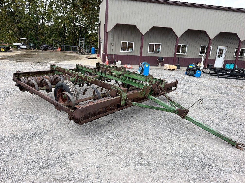 JOHN DEERE 12' CULTIMULCHER