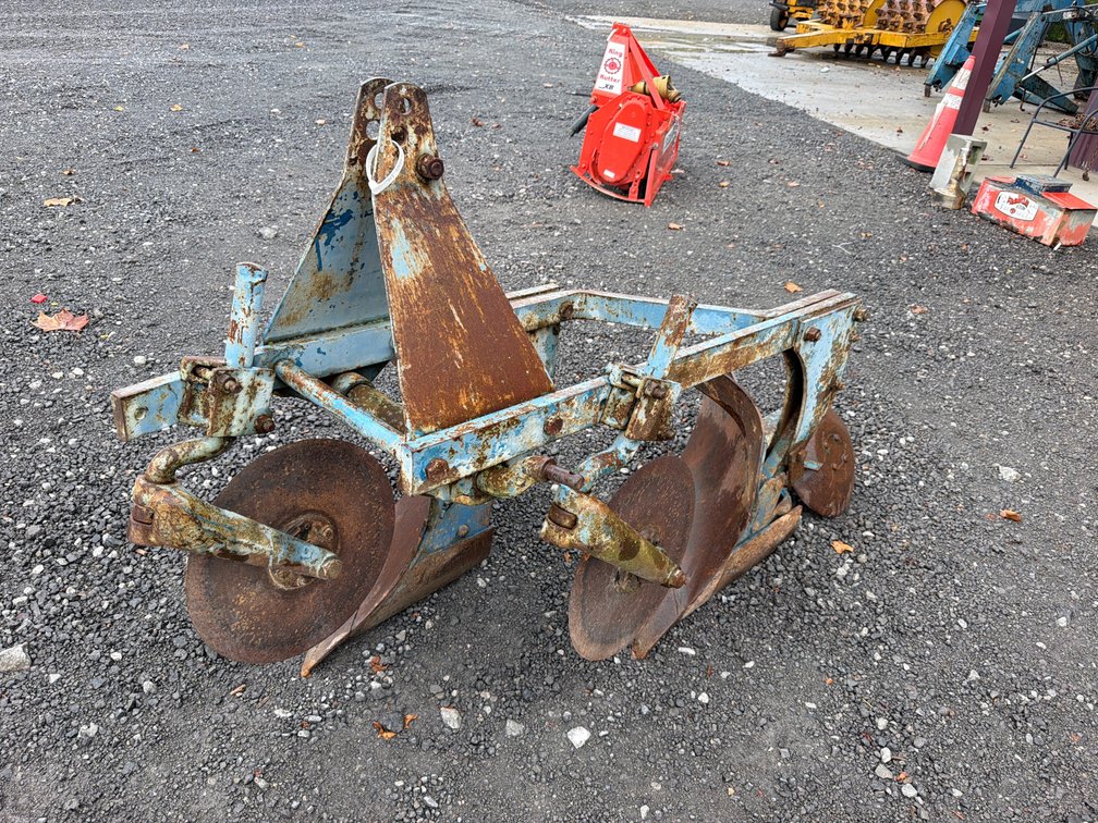 FORD 2X PLOW