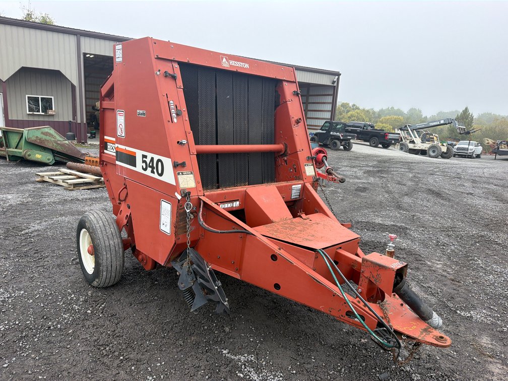 HESSTON 540 RD BALER