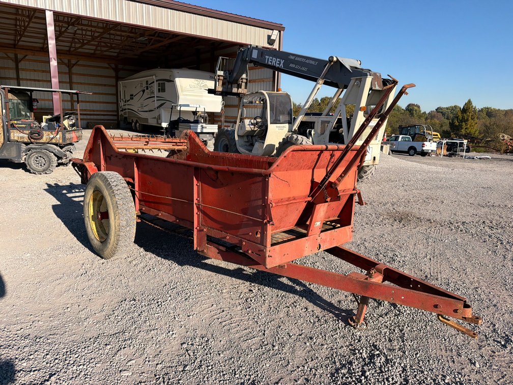 NEW HOLLAND 202 SPREADER