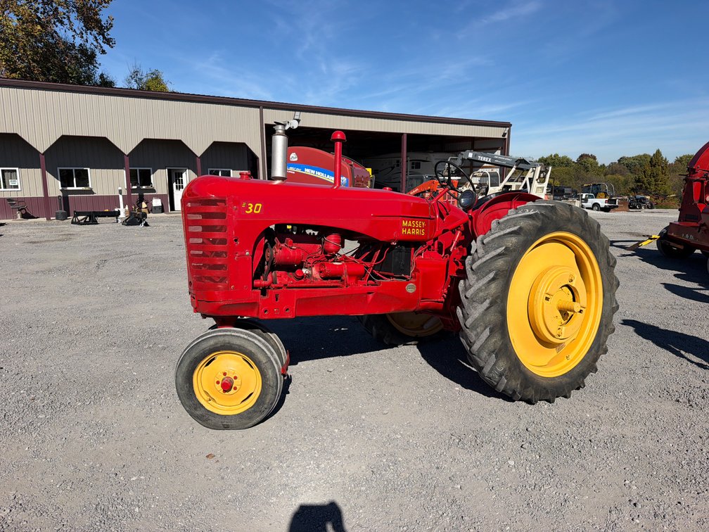MASSEY HARRIS 30 TRACTOR