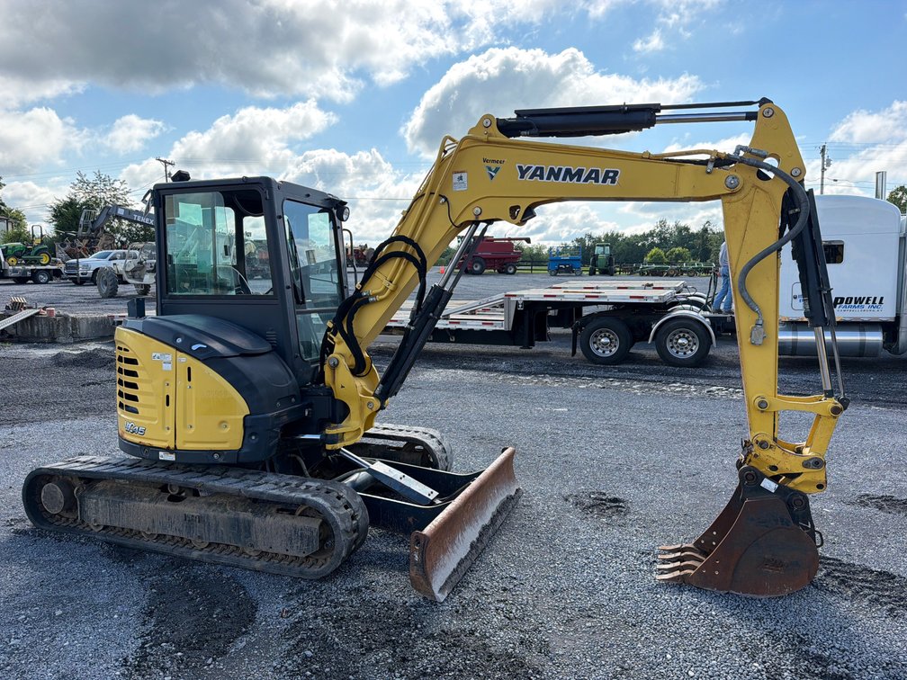 YANMAR VIC45 EXCAVATOR