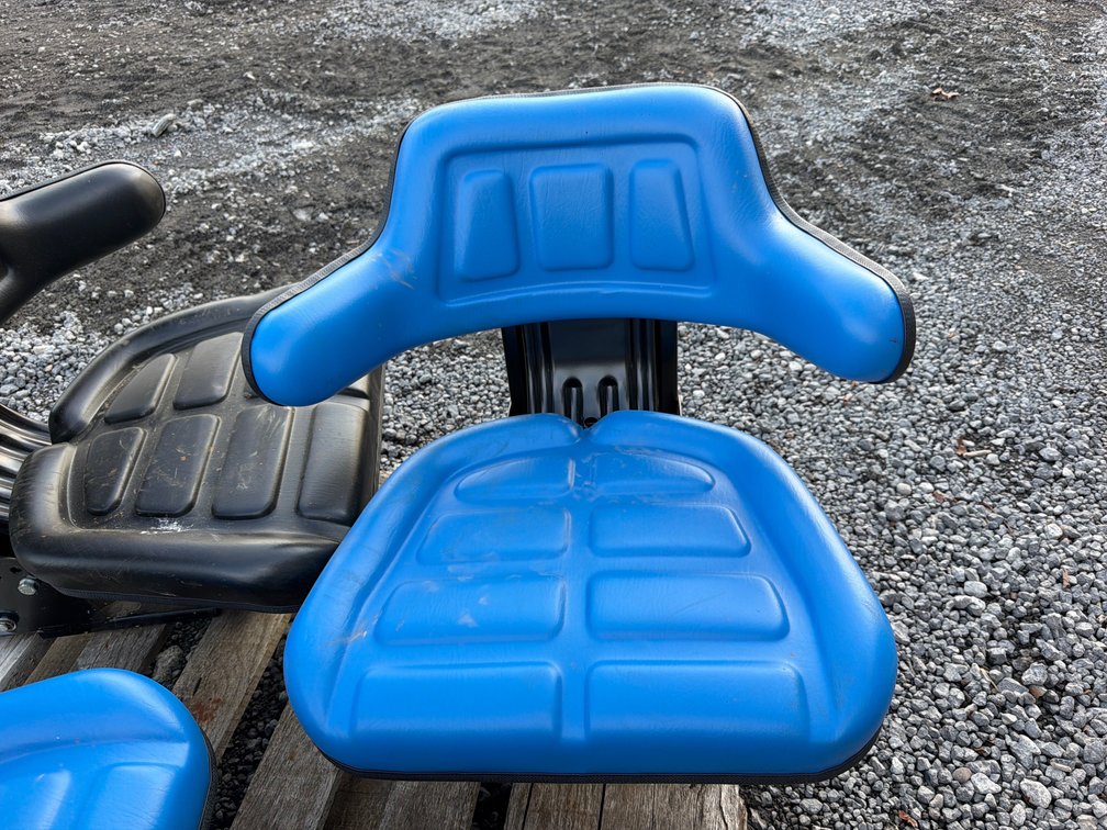 BLUE TRACTOR SEAT
