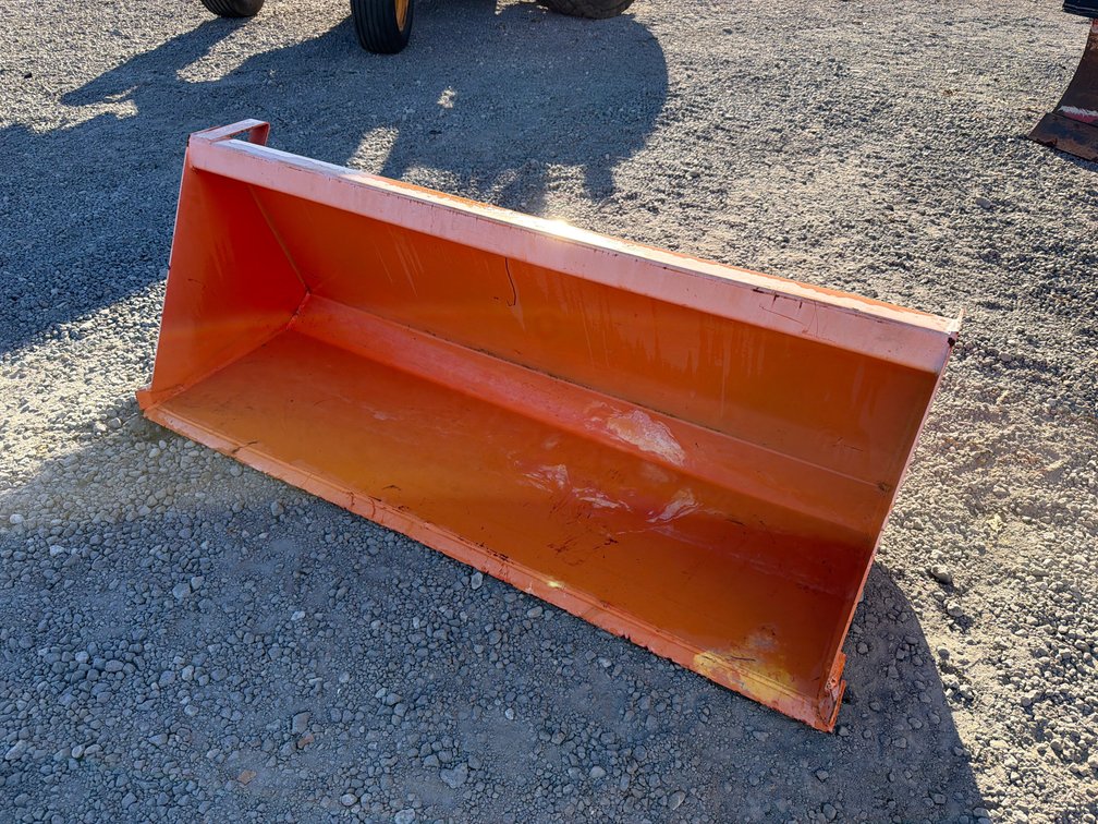 KUBOTA 5’ COMPACT LOADER BUCKET