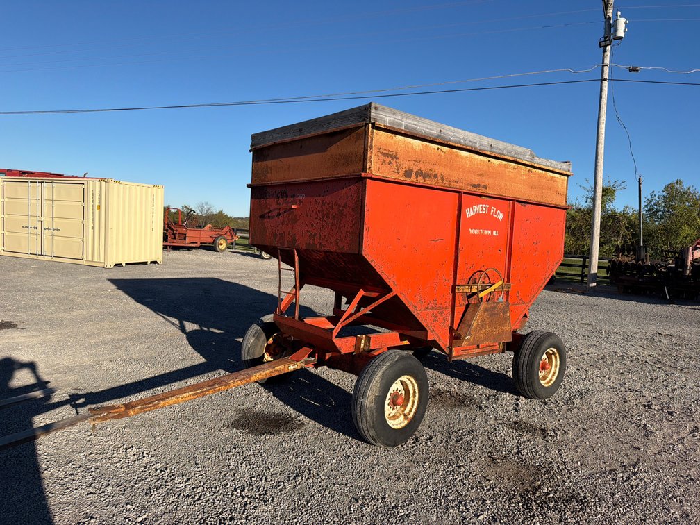 HARVEST FLOW GRAVITY WAGON