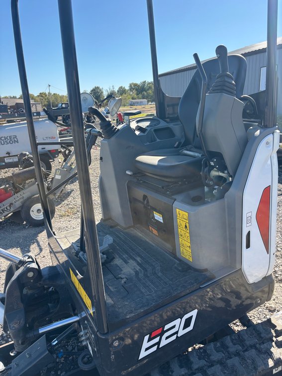 bobcat ezo