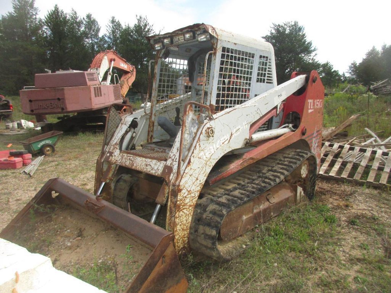 Takeuchi Track Skid Steer with Bucket