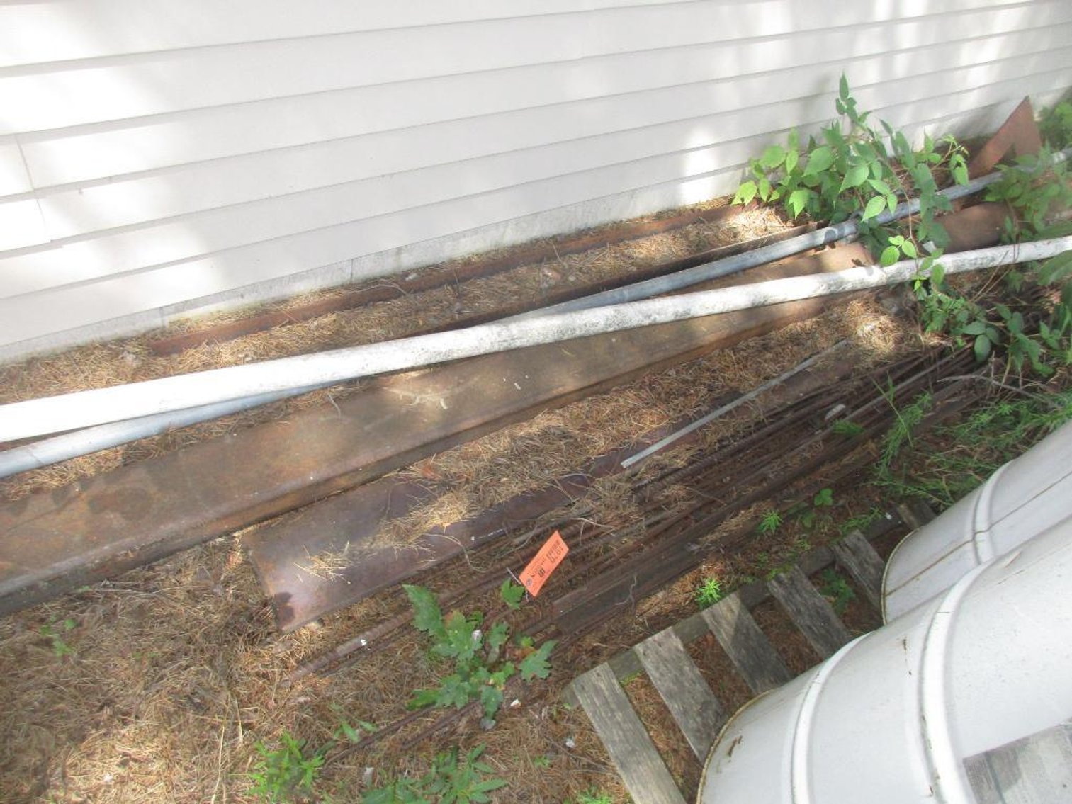 Assortment of Metal Pieces