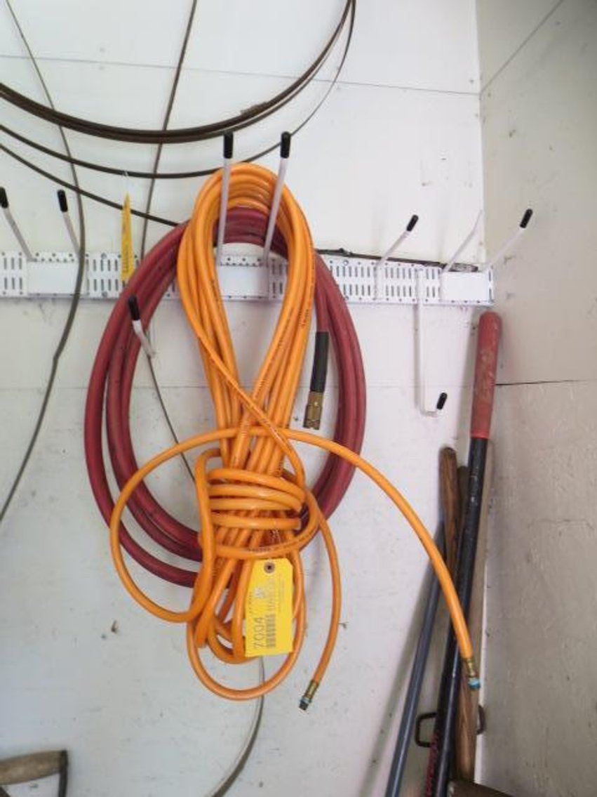 (2) Air Hoses