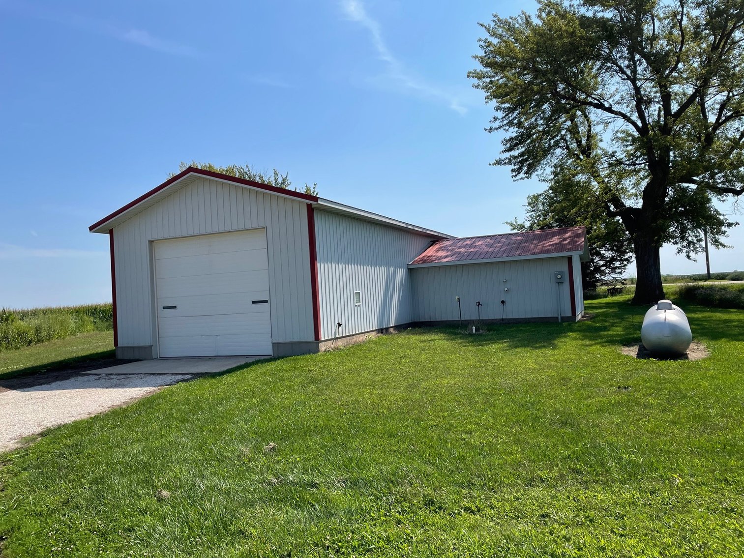 Shop building in Ulmer