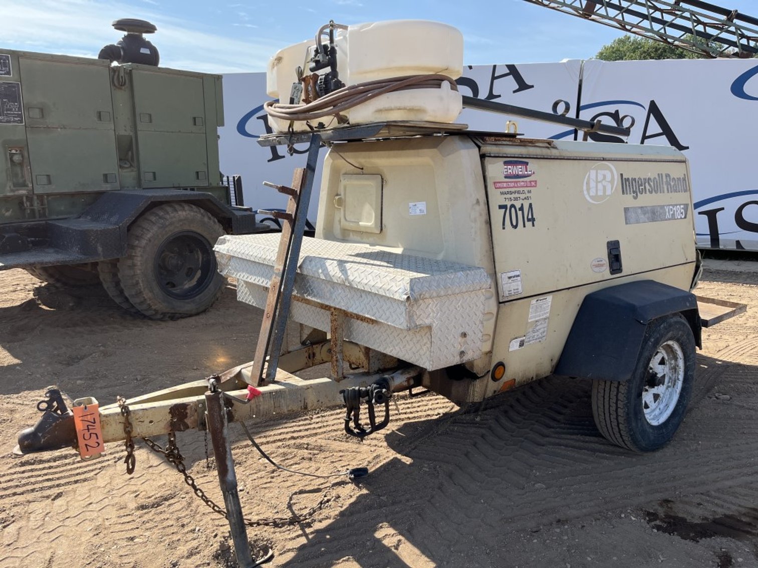2006 Ingersoll Rand XP185 Towable Air Compressor