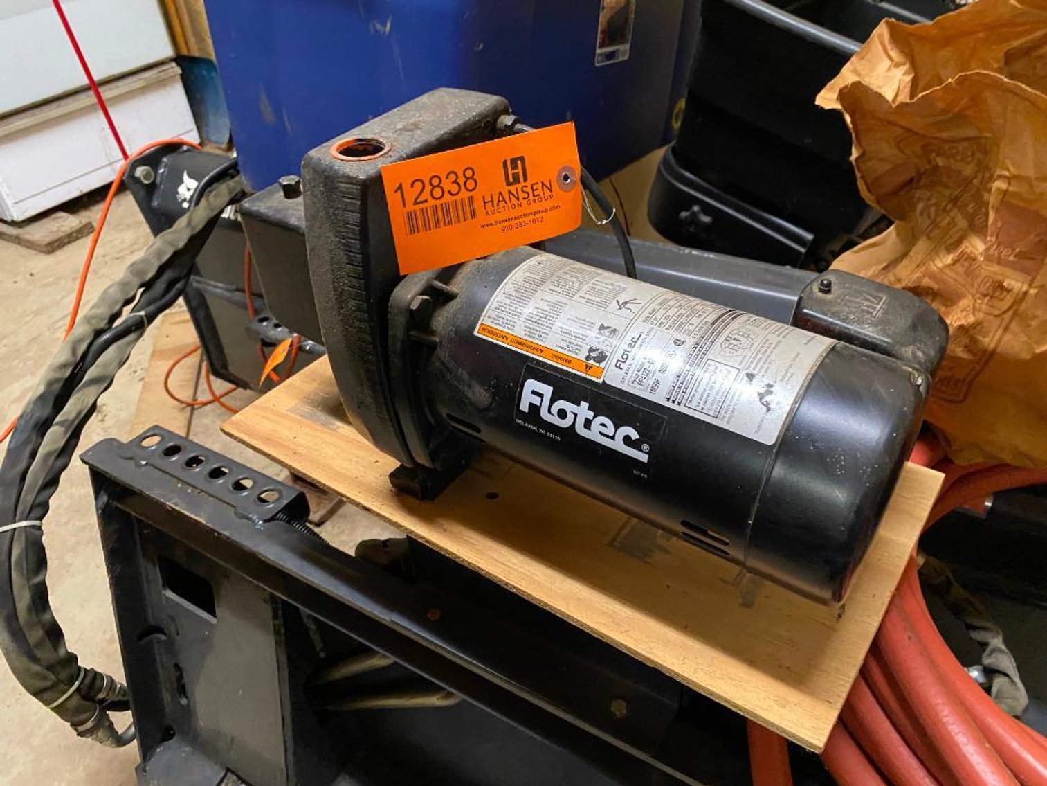 Flotec Well Pump with Tank
