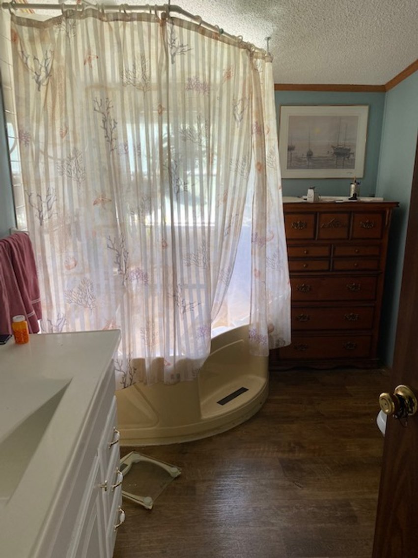 Image for Estate of Leslie H. Spear (living) ON SITE - LIVE