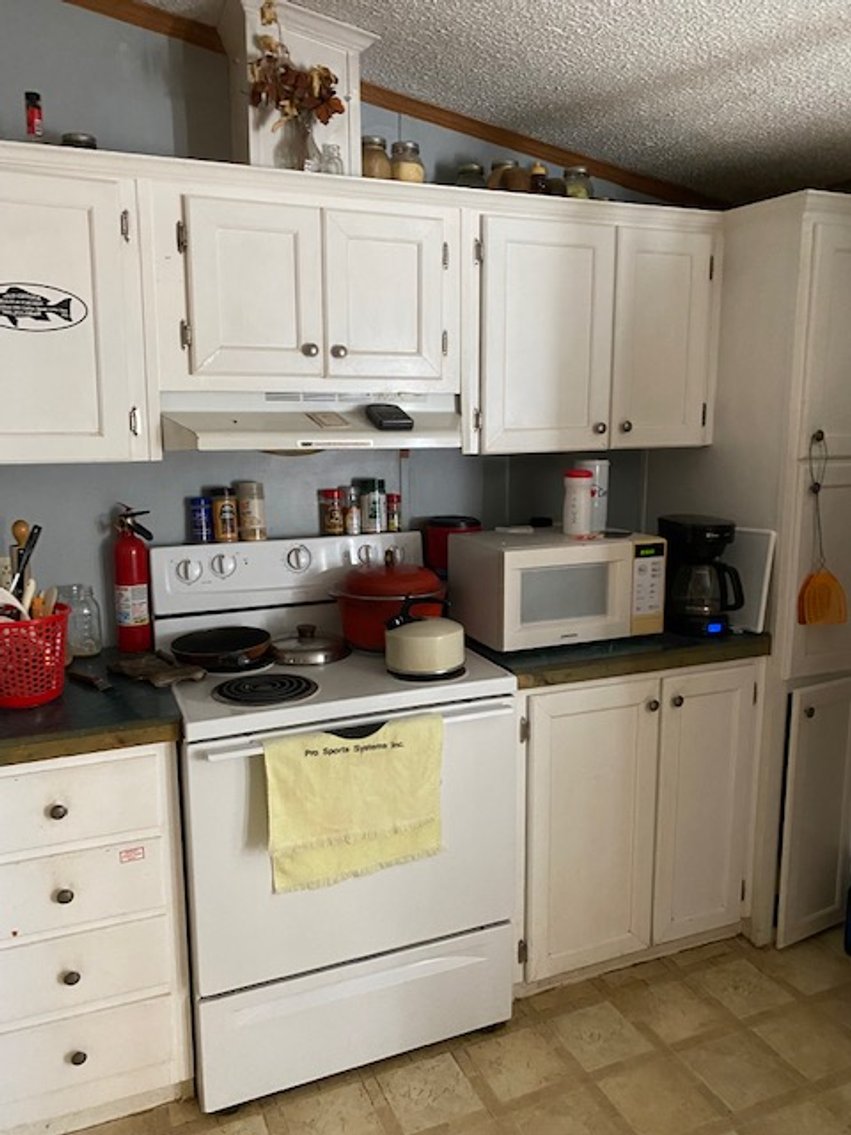 Image for Estate of Leslie H. Spear (living) ON SITE - LIVE