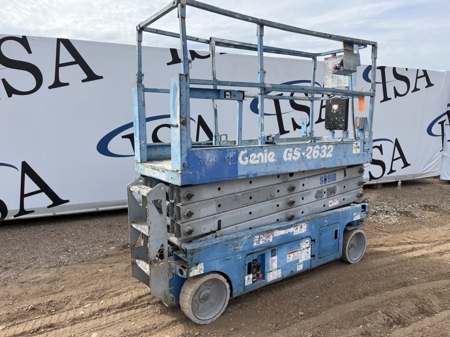Genie 2632 Scissor Lift