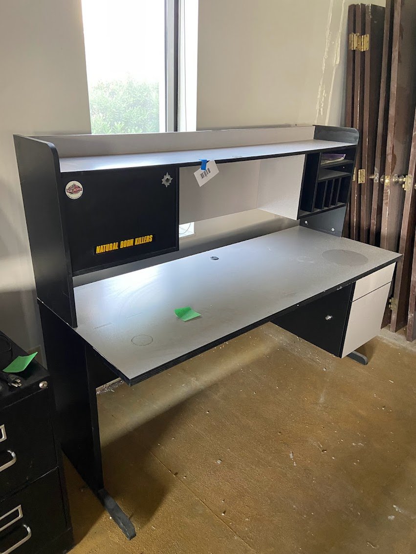 Computer desk