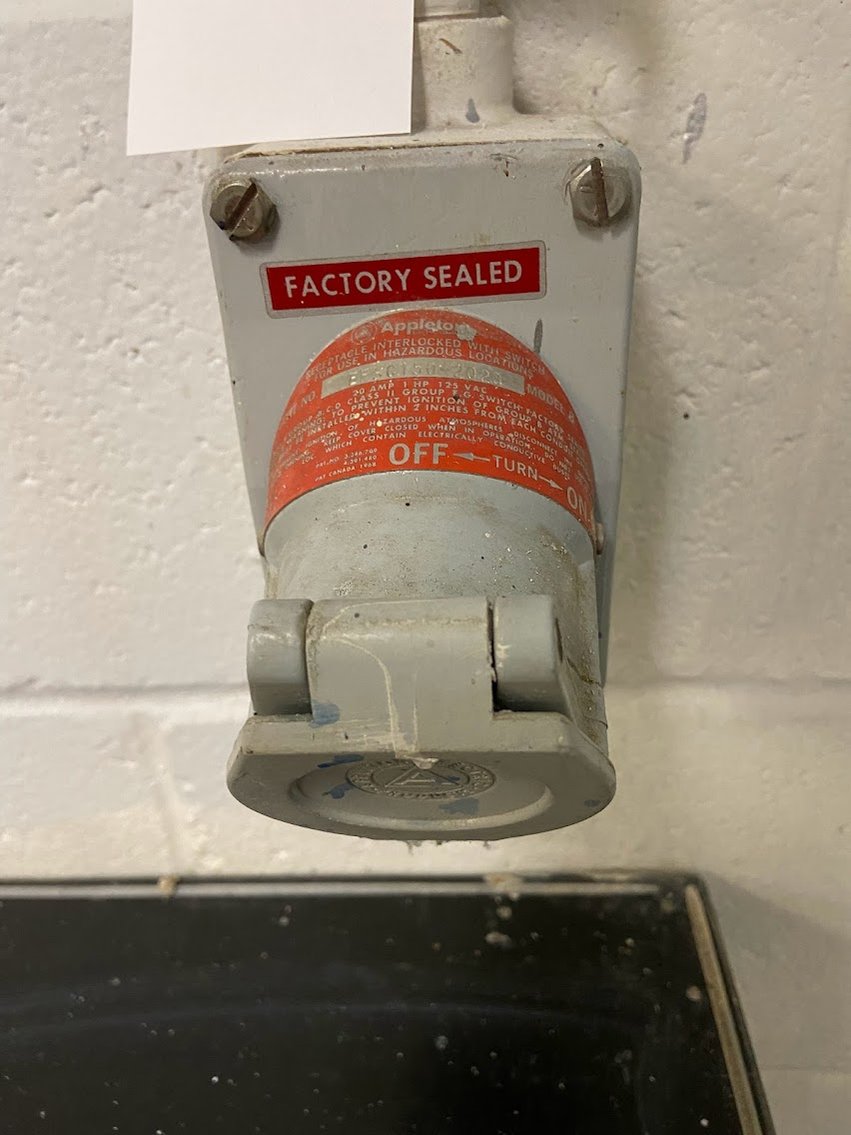 Receptacle Interlock with switch