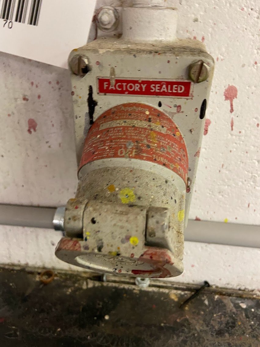 Receptacle Interlock with switch