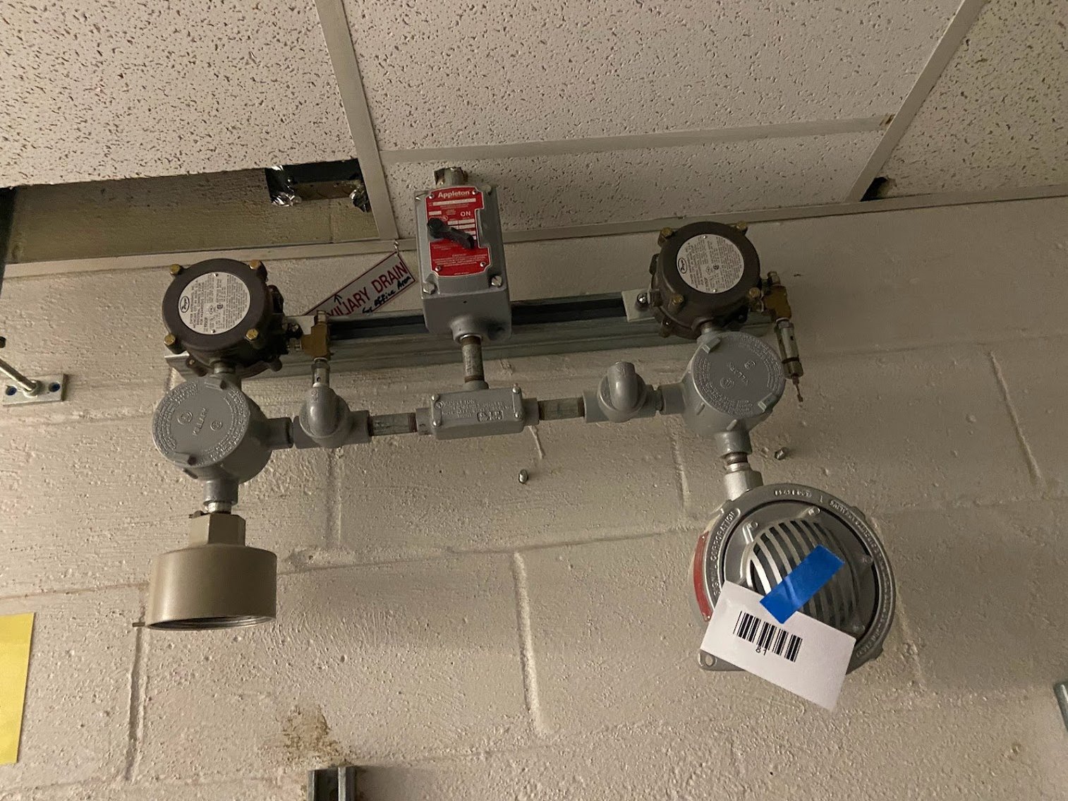 Snap switch