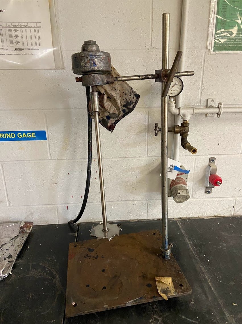 Pneumatic mixer