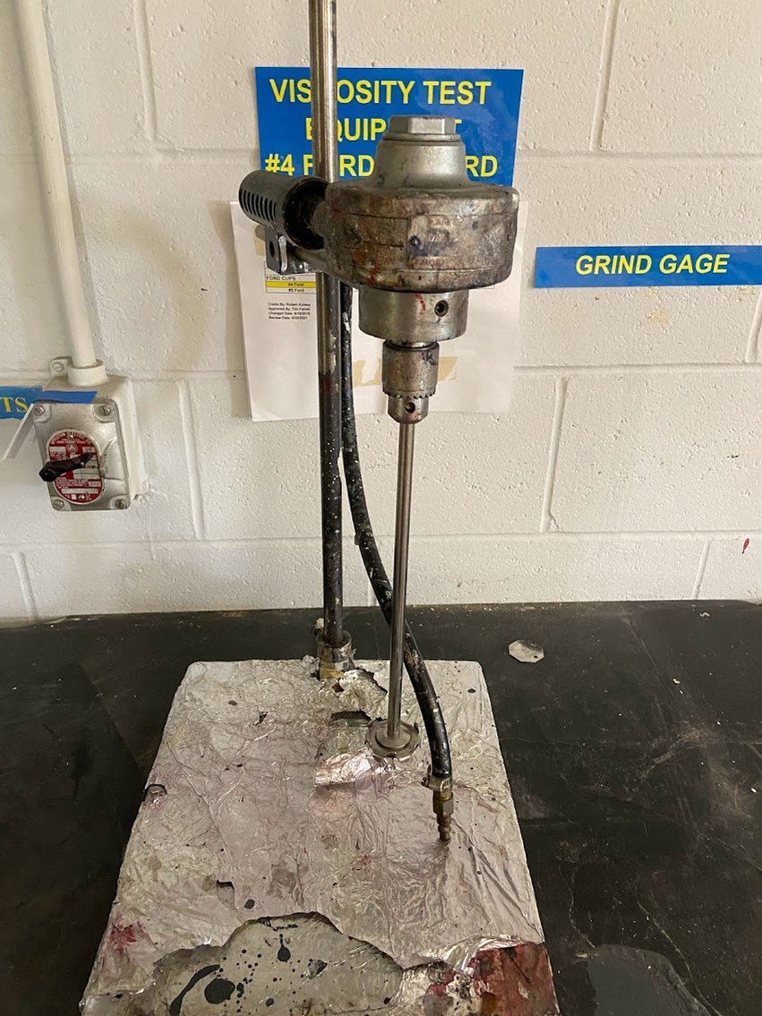 Pneumatic mixer