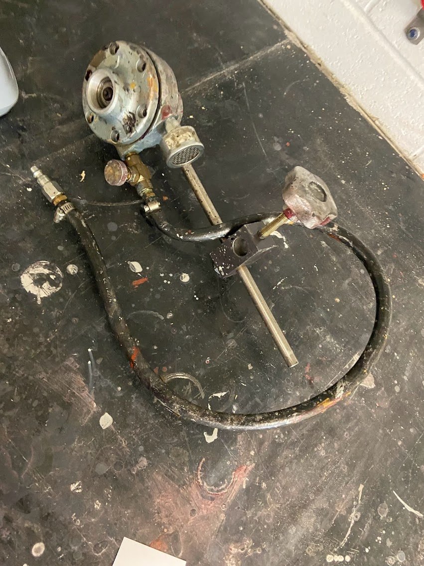 Pneumatic drive