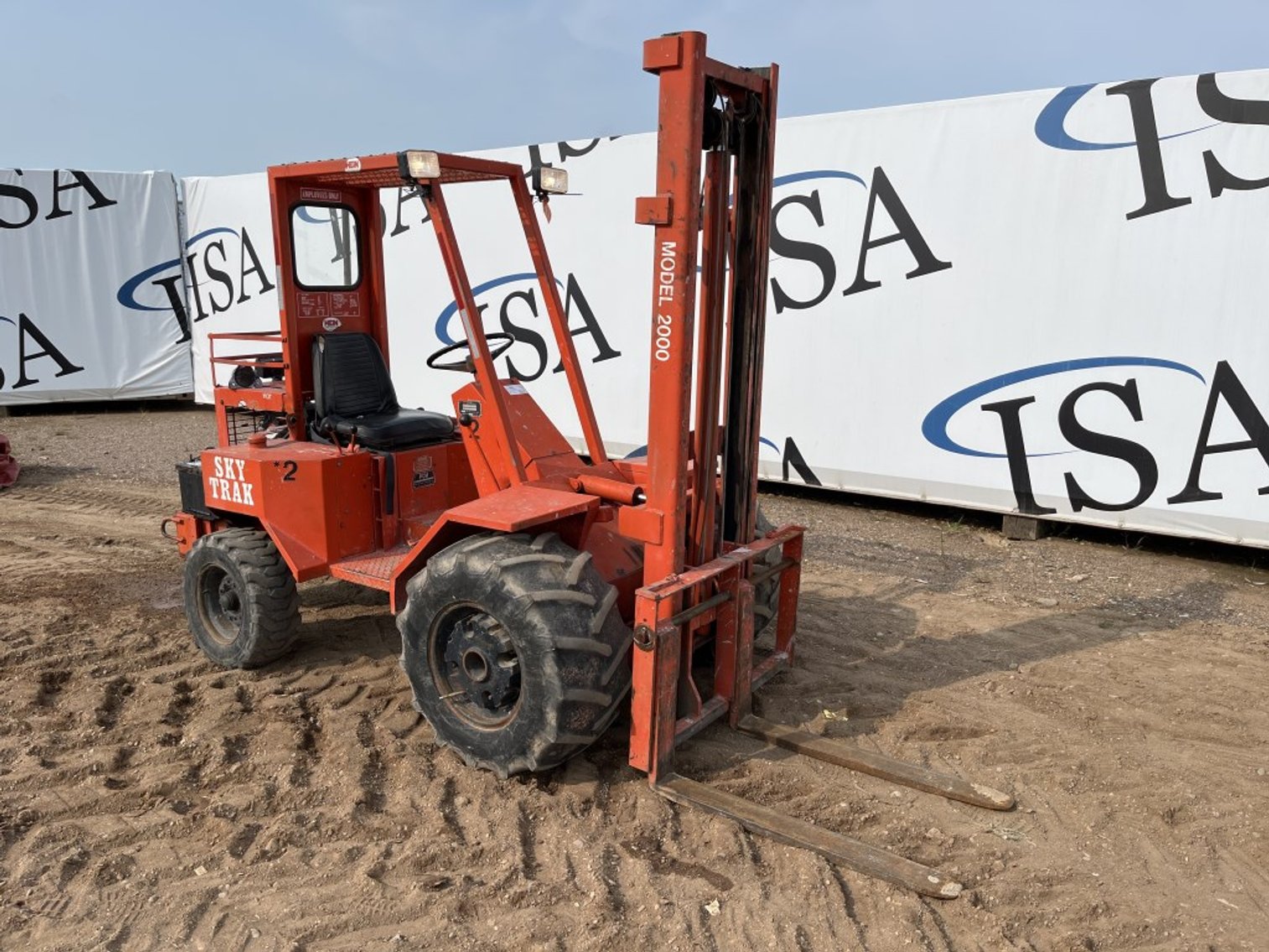 SkyTrak 2000 Forklift