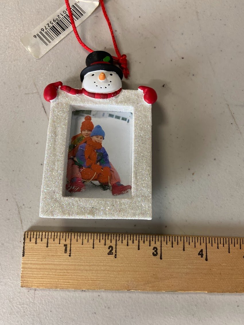Hallmark- Snowman picture frame- with tags-no box