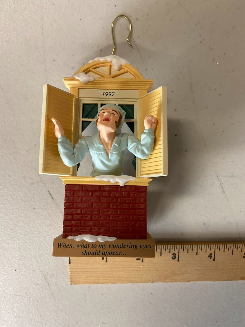 Hallmark Keepsake 1997 Ornament-Away to the Window- The Night Before Christmas-Item NO.QXC5135 NO BOX