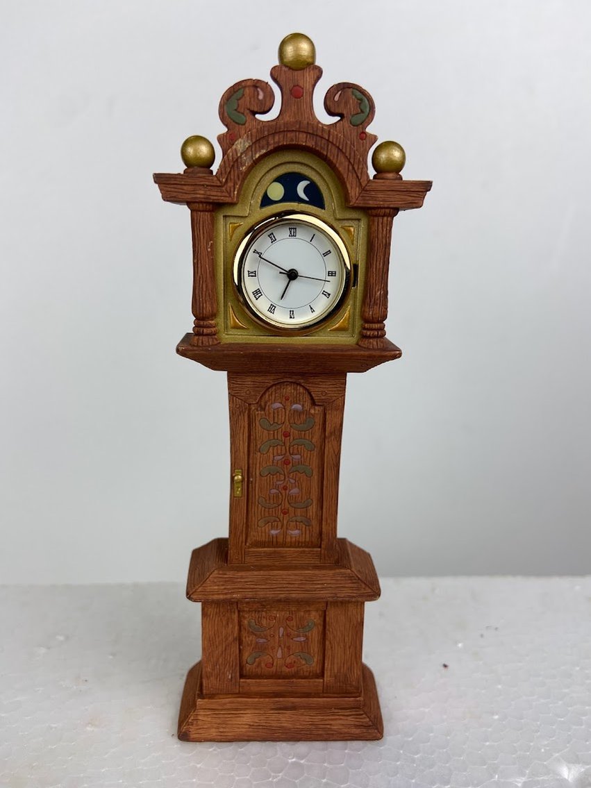 Grandfather Clock- with Christmas Green and Red paint -no box