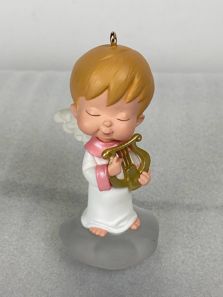 Hallmark-2001 Mary's Angels- Chrysantha- Colorway NO.14- Item NO. QX6985- Artist signed- no box