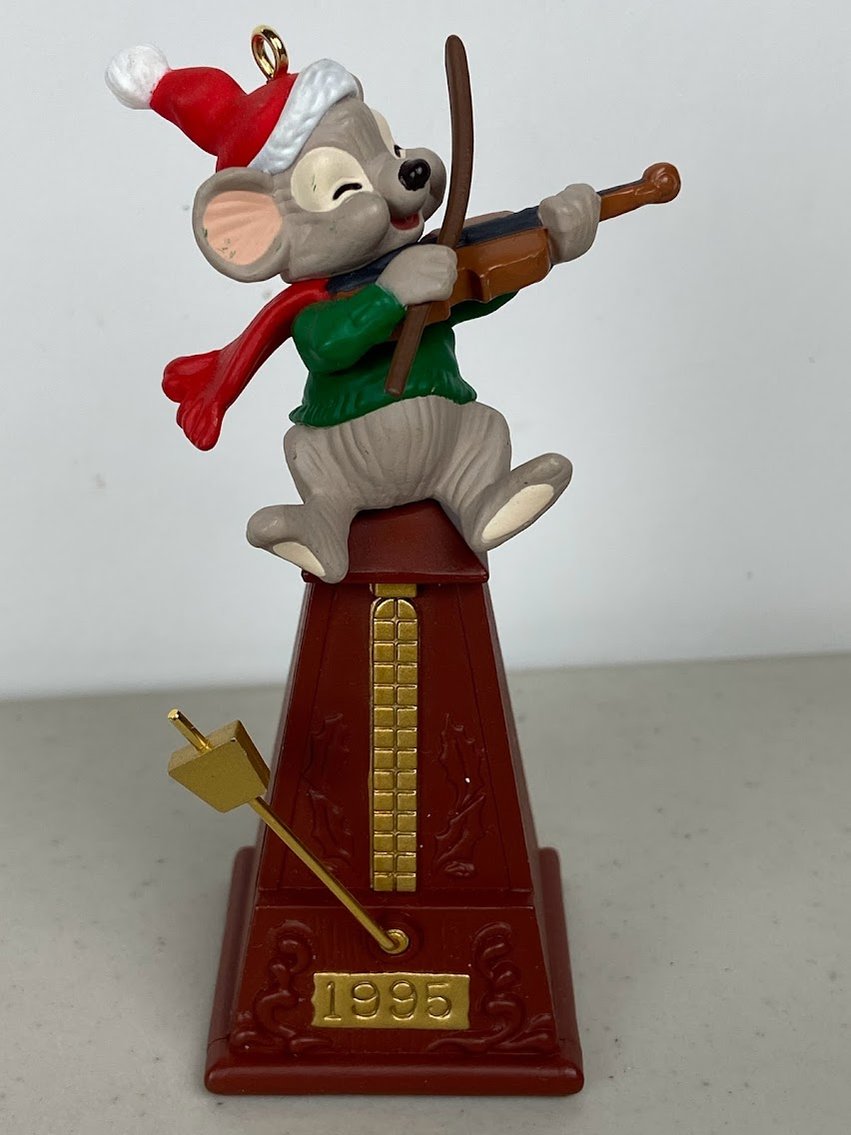 Hallmark 1995 In time with Christmas- Mouse, wind up Metronome-Music Makes Christmas Merrier- no box-tested