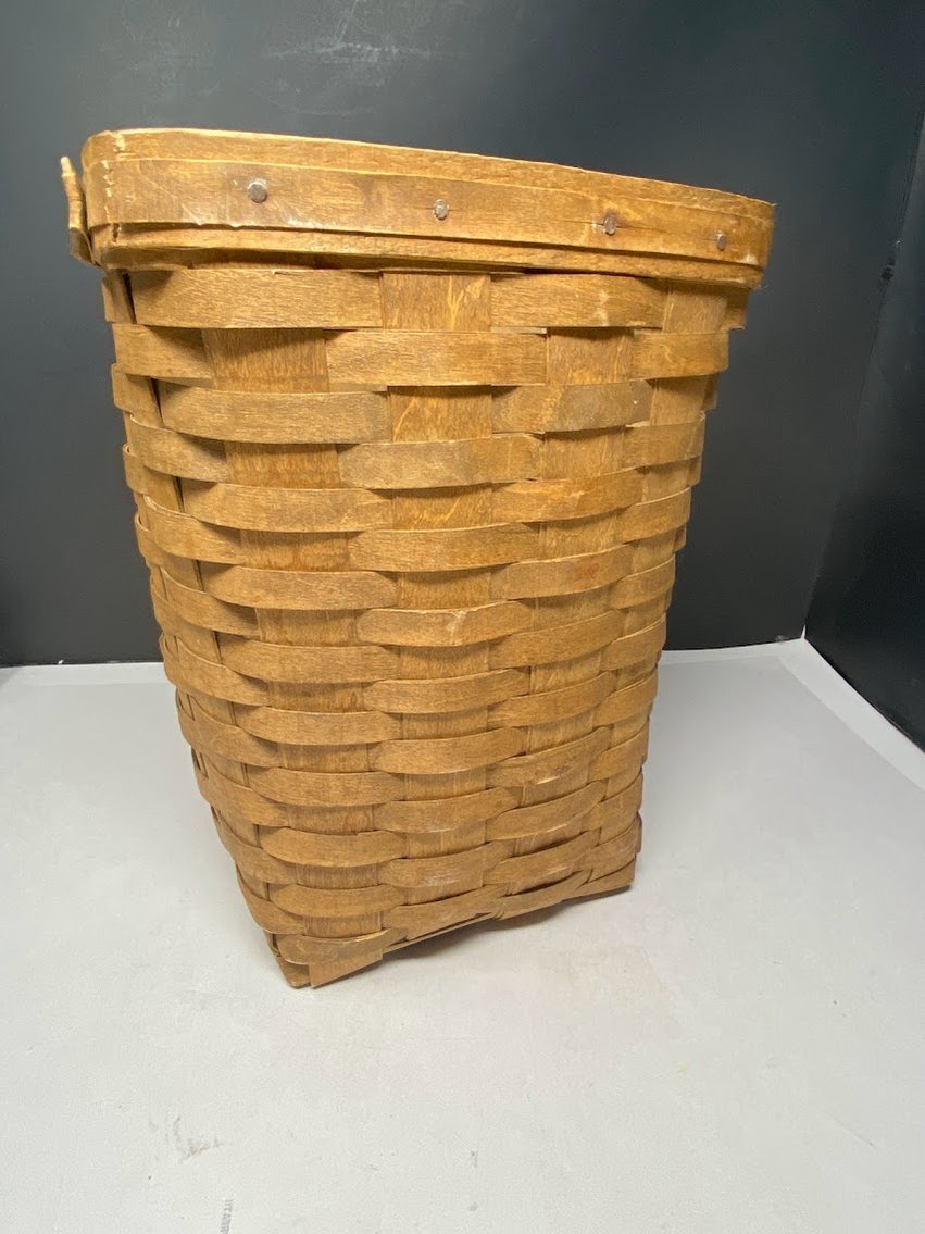 1984 Sm. Square Waste Basket