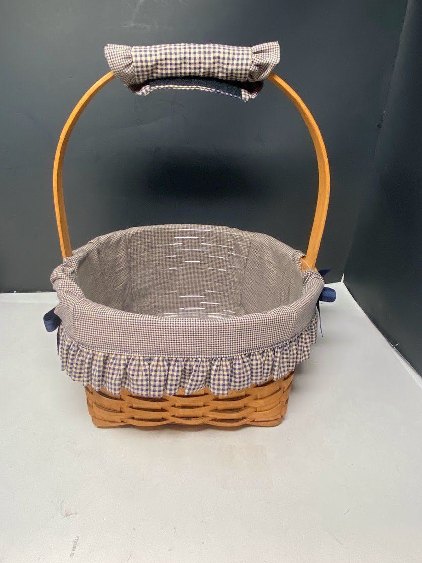 1990 Hearthside Hostess basket