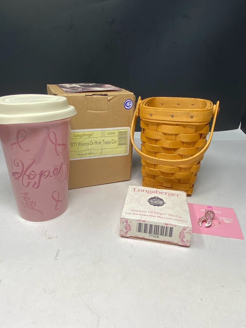 1998 HOH Item No.77429 & 2011 HOH Travel Cup