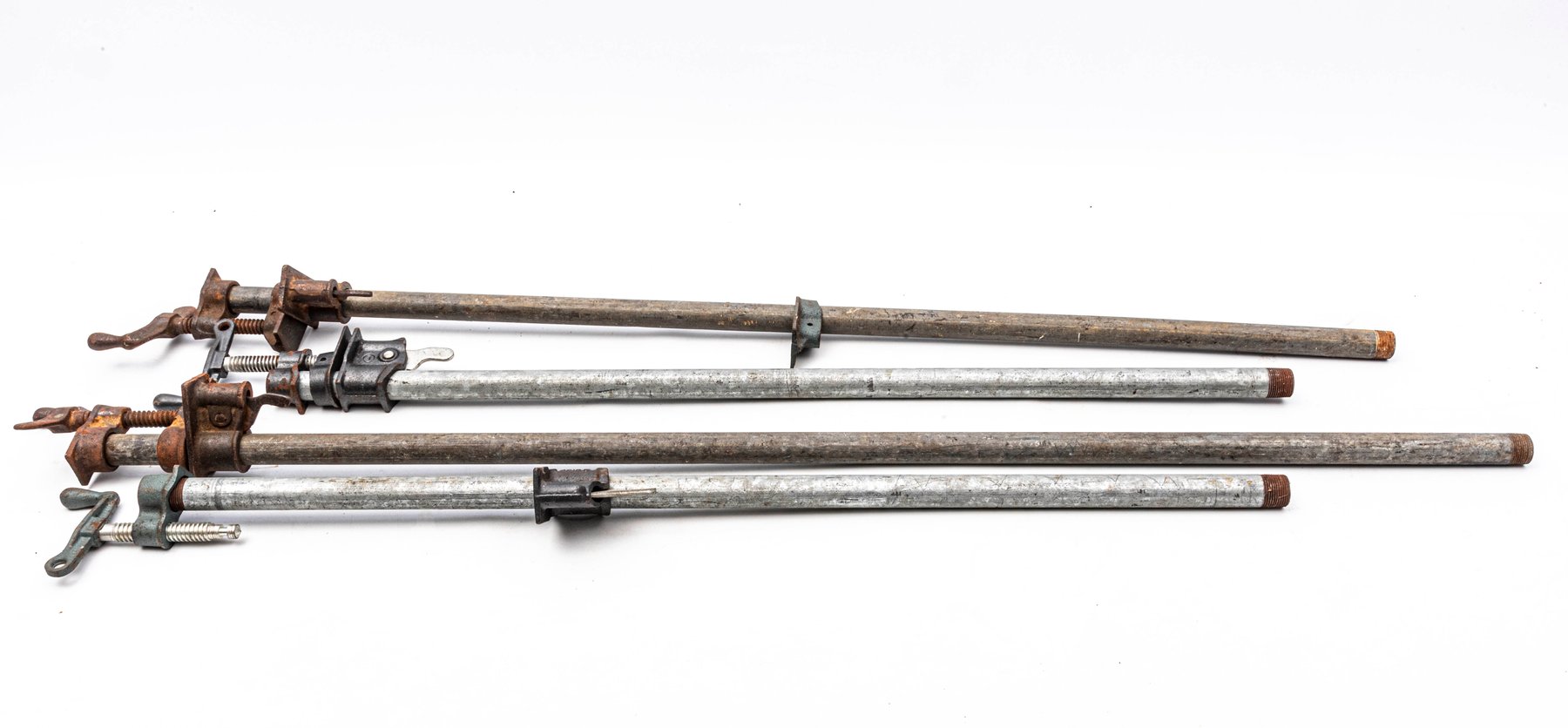 4 pipe clamps with galvanized pipe