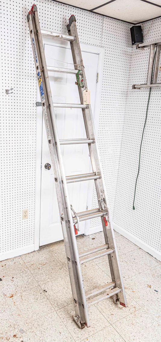 Wermer 16' Aluminum Extension Ladder.
