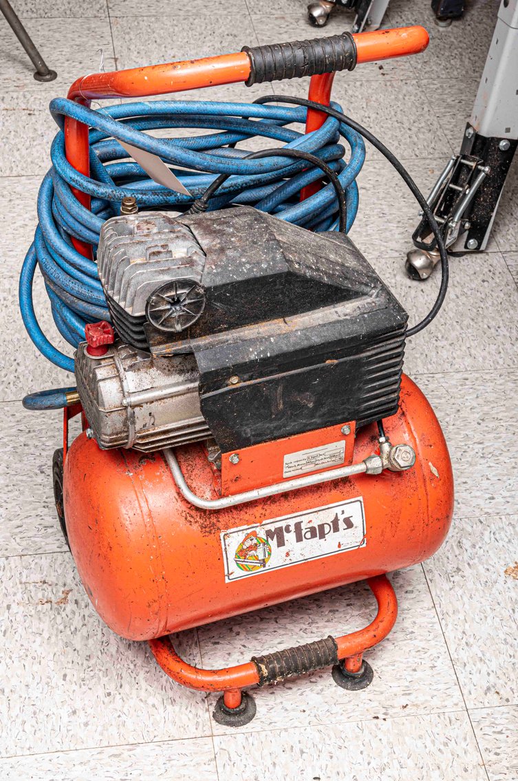 McFapt's MK200 Air Compressor with 3 Gal Tanks