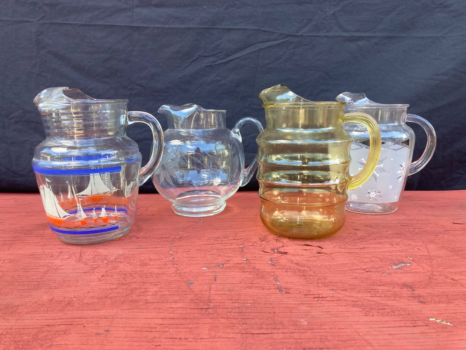 Ice Lip Water Pitchers