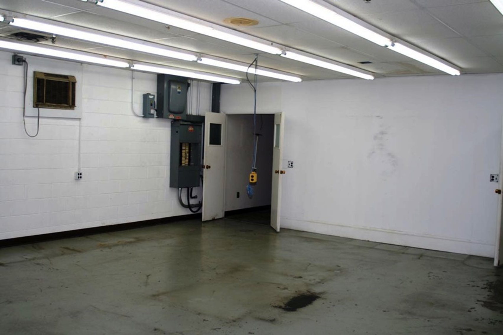 Image for Lender Owned Absolute Auction of 176,200±SF Industrial/ Manufacturing Bldg. on 32± Acres in Byron, IL (Ogle County)