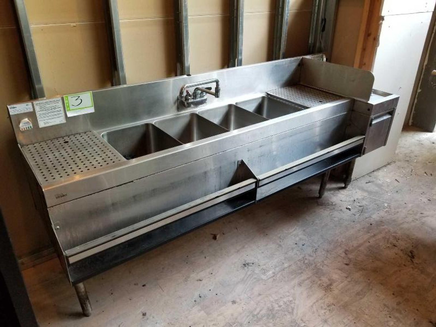 Image for Absolute Auction of Midtown Restaurant FF&E