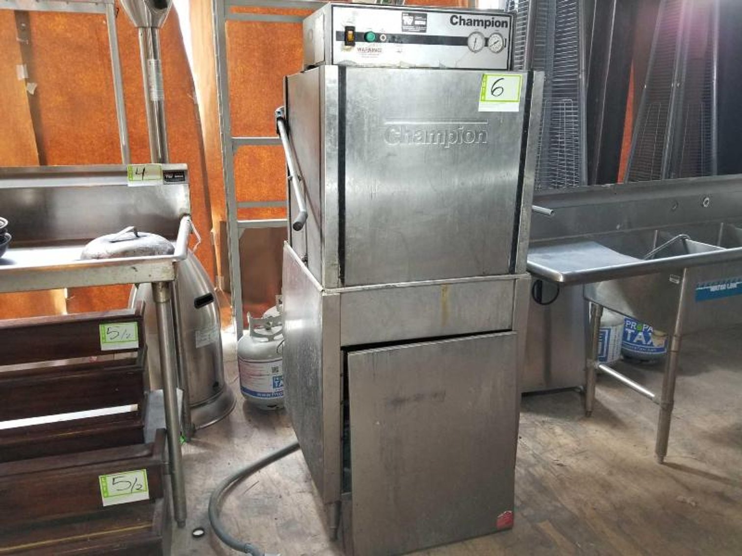 Image for Absolute Auction of Midtown Restaurant FF&E