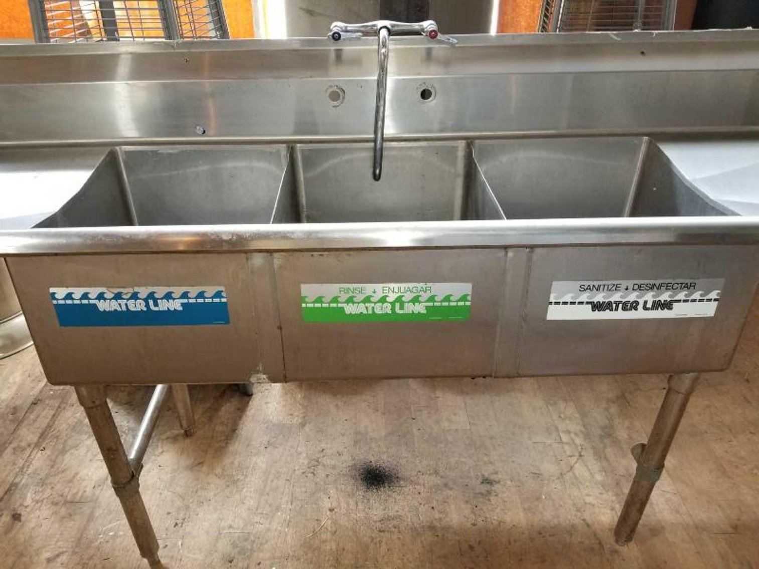 Image for Absolute Auction of Midtown Restaurant FF&E